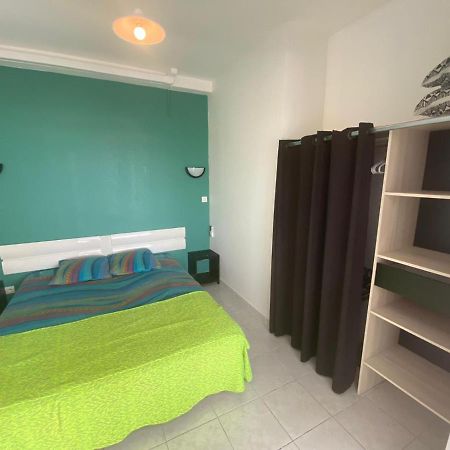 Akate Apartment เลส์ทรัวส์-ซีเลต์ ภายนอก รูปภาพ