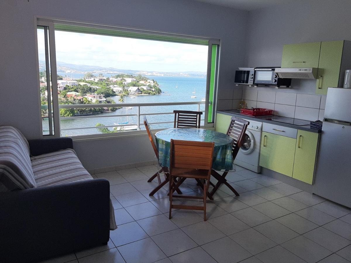 Akate Apartment เลส์ทรัวส์-ซีเลต์ ภายนอก รูปภาพ
