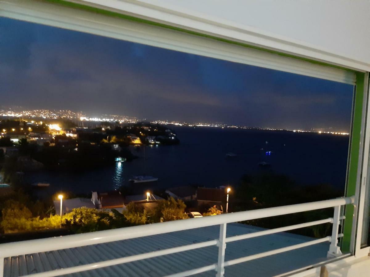 Akate Apartment เลส์ทรัวส์-ซีเลต์ ภายนอก รูปภาพ